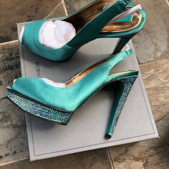 BCBG Max Azria beautiful open toe heels - Picture 4 of 4